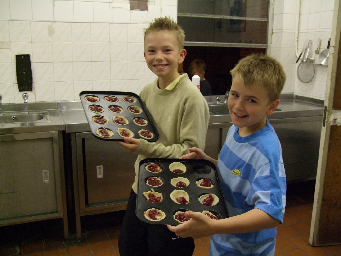 08 09 19 Jam Tarts Large